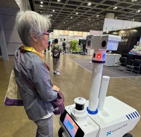 Hotels  Shopping Malls Ai-Driven University Campus Autonomous Rechargeable Security Guard Robot