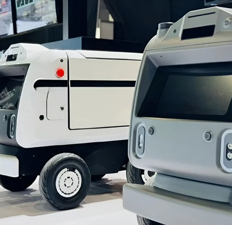 Intelligent Voice Communication Distribution Service Robots for Airports, Hotels, Apartments, Shopping Malls, Schools and Railway Stations Intelligent Voice Communication Distribution Service Robots for Airports, Hotels, Apartments, Shopping Malls, Schools and Railway Stations